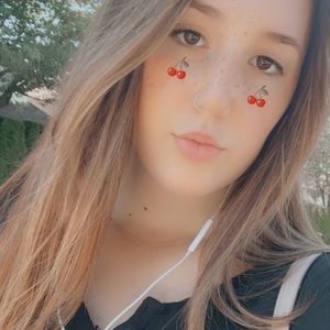 Meet your Posher, Abby